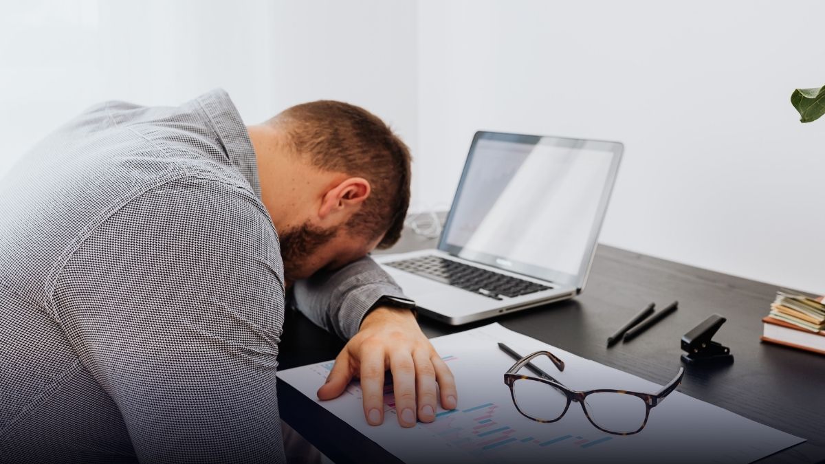 Kenapa Tubuh Terasa Lebih Cepat Lelah Seiring Usia? Ini Penjelasannya